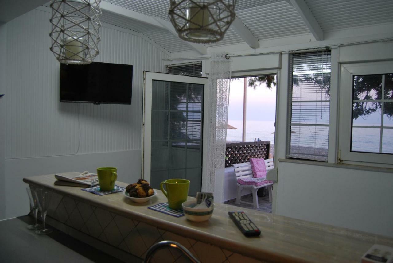 Hatzidakis Beach Retreat Ierápetra Esterno foto