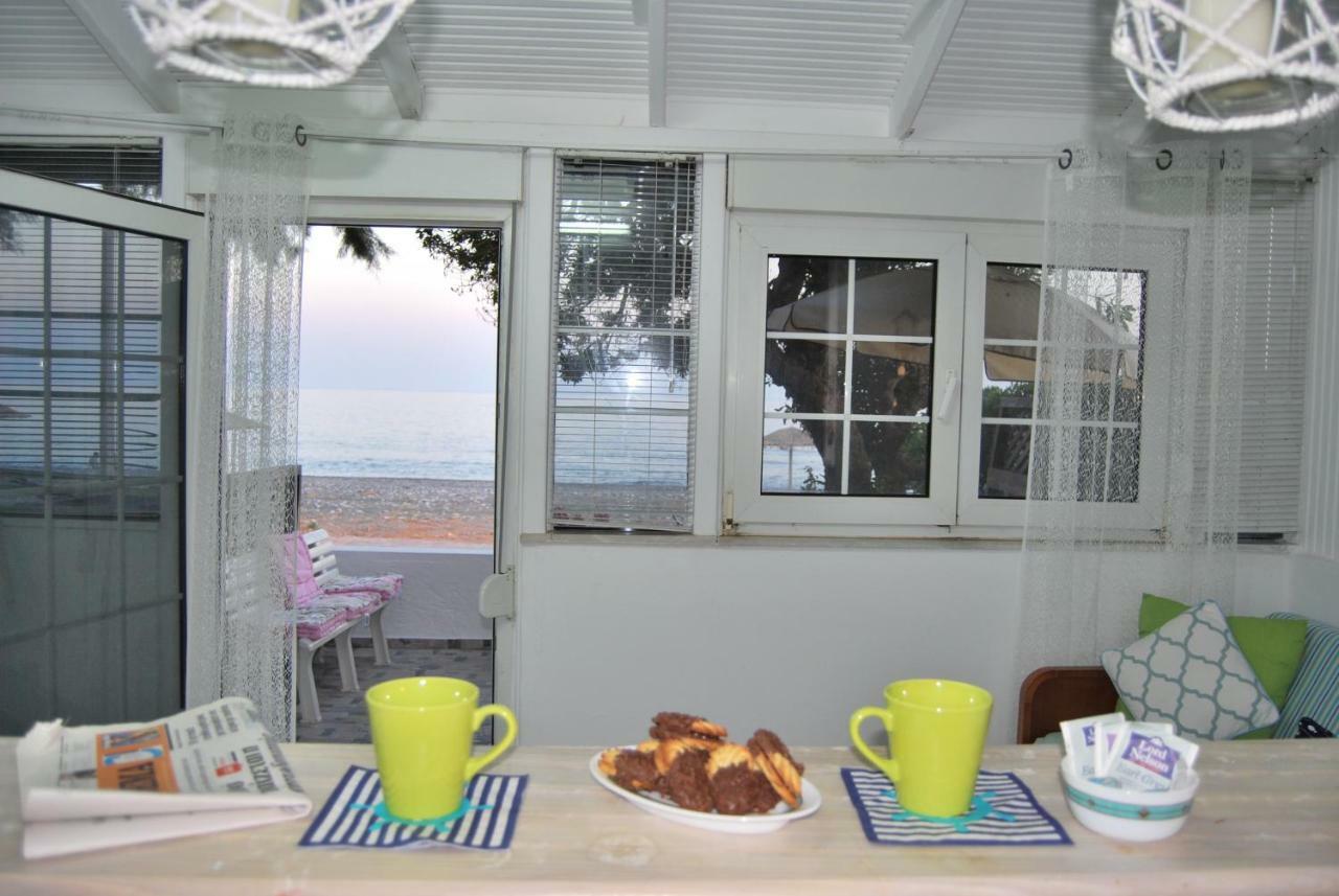 Hatzidakis Beach Retreat Ierápetra Esterno foto